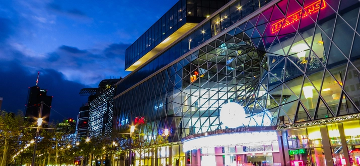 Uber-premium-mall